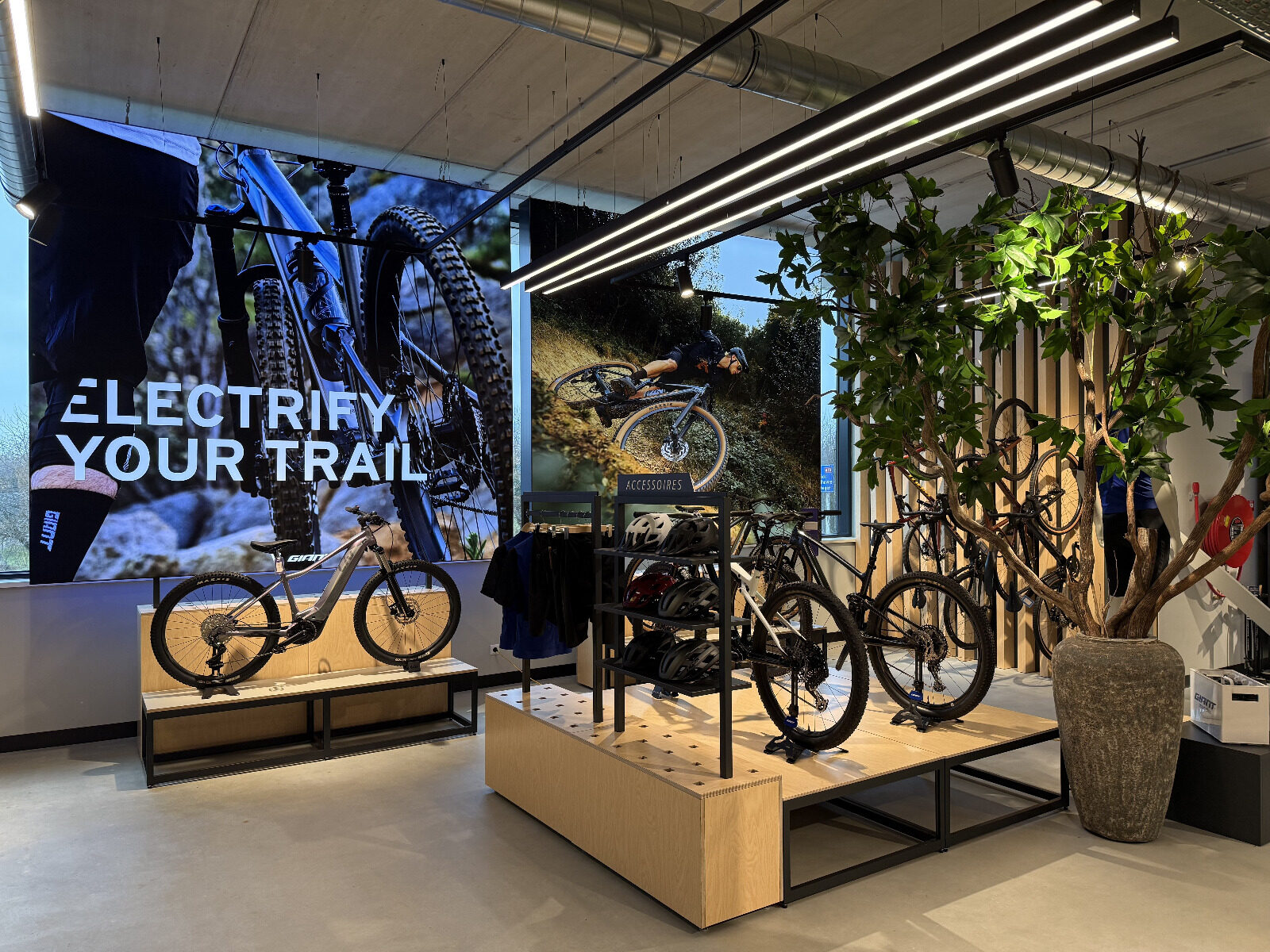 Door Shop Interiors ingerichte fietsenwinkel